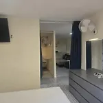 Loft Wheelchair Accessible Olas アパート *