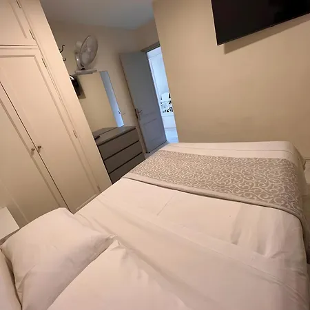 Olas Apartment *