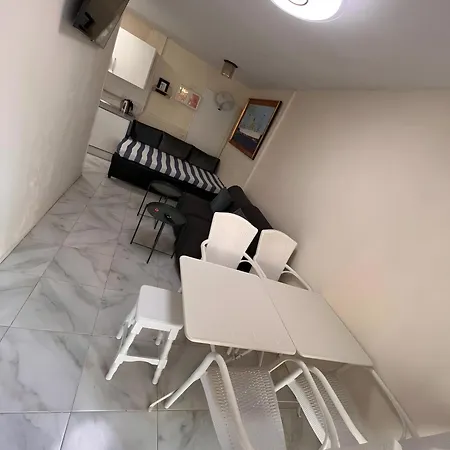 Olas Apartment